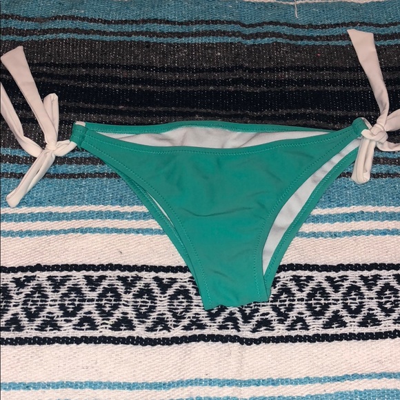 Teal and White Bikini Small 💙💚 - Picture 3 of 3
